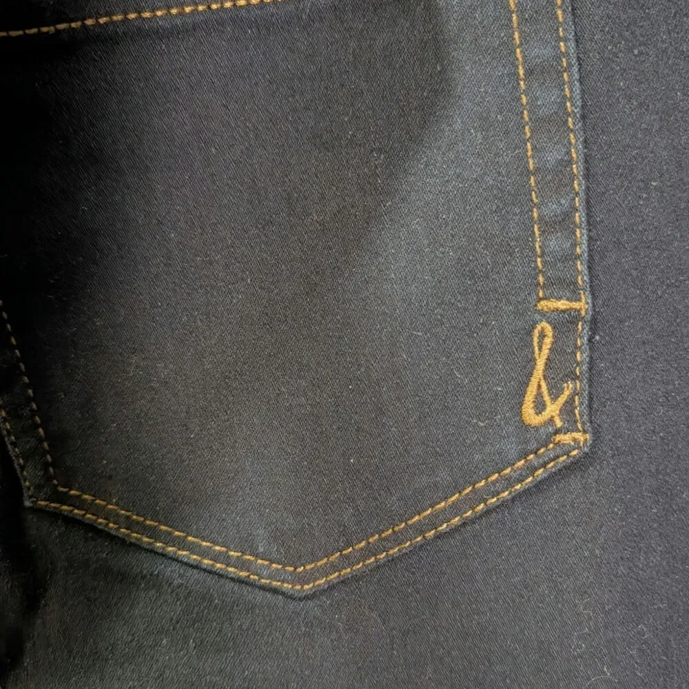 NWT Style & Co Boot Leg Mid Rise Tummy Control Dark Wash Jeans Size 10 long - Picture 3 of 8